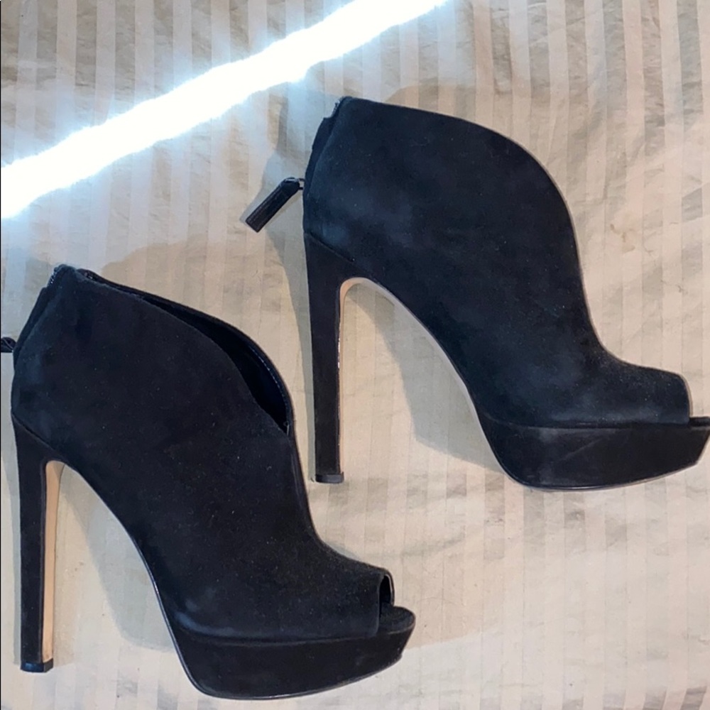 Nine West black heeled hotties. Size 6M